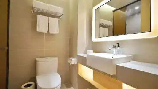 JI Shanghai Hongqiao National Exhibition and Convention Centre Huaxiang Road - 7