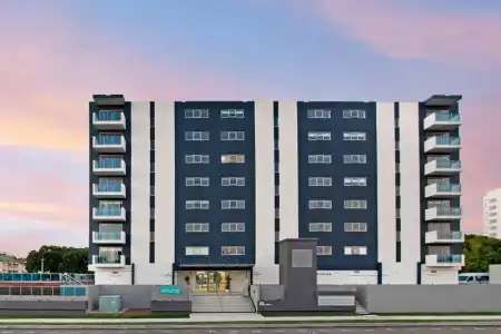 Allure & Apartments - 21