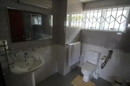 Surfers Beach Self Catering Chalets - 43