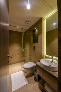 Orient Regency - 40