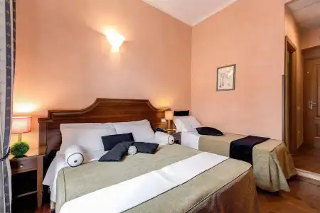 Le Petit - 3
