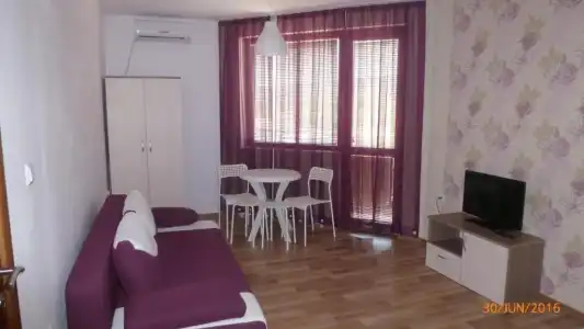Estreya - 38