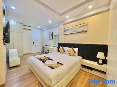 Truc Huyen - 16