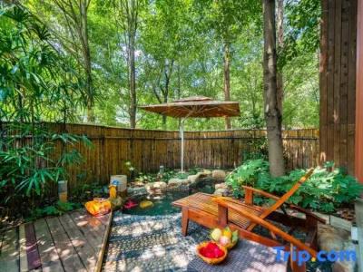 Poly International Hot Spring - 35