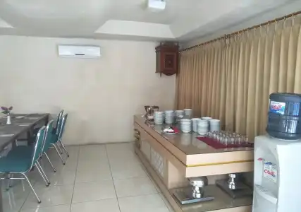 GRAND ROSELA Yogyakarta - 25