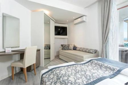 Cavalieri Palace - 80