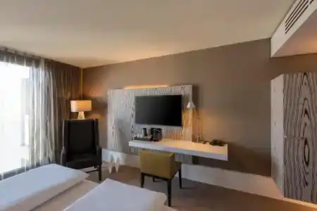 DoubleTree by Hilton Vienna Schonbrunn - 56