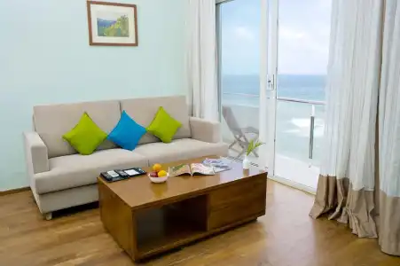 Ocean Edge Suites & Colombo - 39