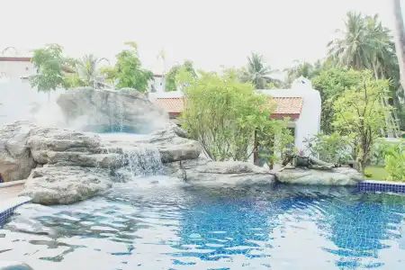 Baan Montra Beach Resort - 12
