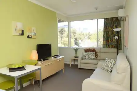 Birches Serviced Apartments - 41