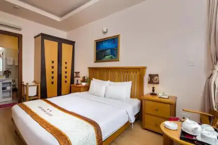 Vien Dong Phu My Hung - 52