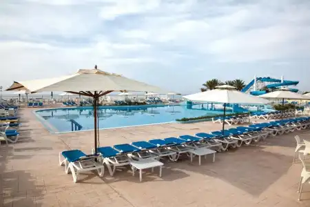 Samira Club - Caters to Couples - 19