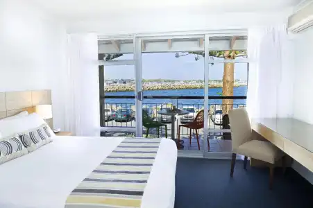 Be. Fremantle - 7