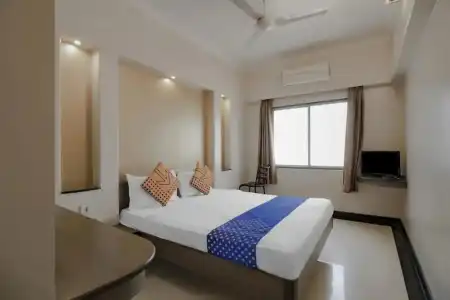 Royal Regency Lodge - 51