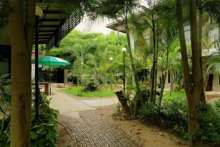 The Picturebook Guesthouse - 13