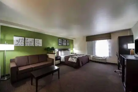 Sleep Inn & Suites Tulsa Central I-44 - 41
