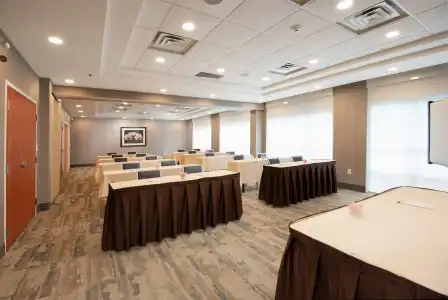 Hampton Inn & Suites Barrie - 29