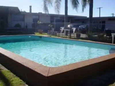 Mayfield Motel - 6