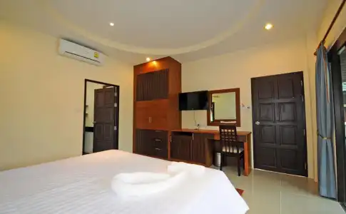 Phatcharee Resort - 3