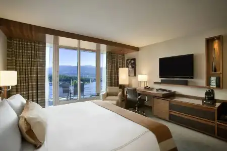 Fairmont Pacific Rim - 59
