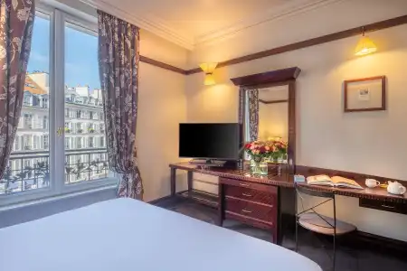 Hôtel Pont Royal - 46