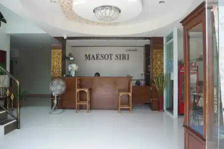 Maesot Siri - 1