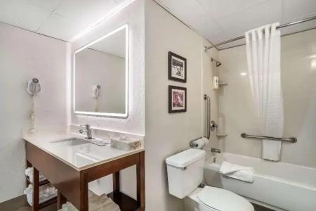 Comfort Inn Charlotte Airport Uptown - 72