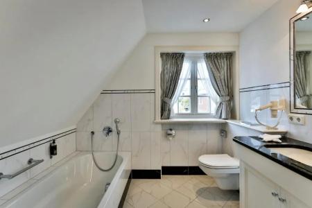 & Restaurant Jörg Müller - 16