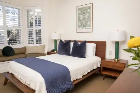 Washington Square Inn - 60