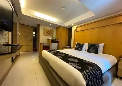 UPARs Sukhumvit 11 Nana - 94