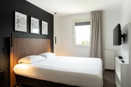 Tulip Inn - 38