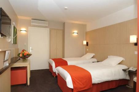 Hôtel Red Fox - 93