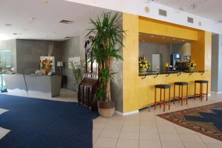 UNAHOTELS Imperial Sport - 13