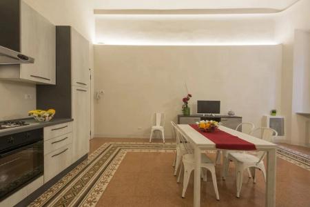 Regis Condo - 171