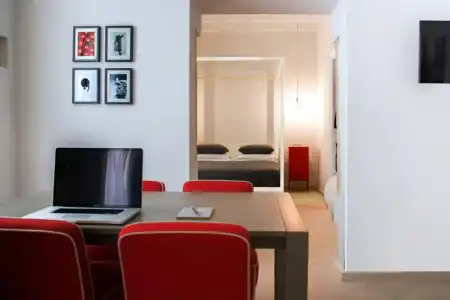 Re Federico Boutique - 127