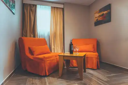 Apollo Resort Art - 8