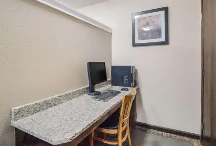 Quality Inn & Suites Augusta Fort Gordon Area - 3
