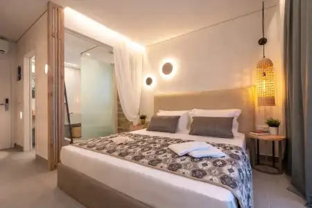 Mirablue Luxury Residences - 71
