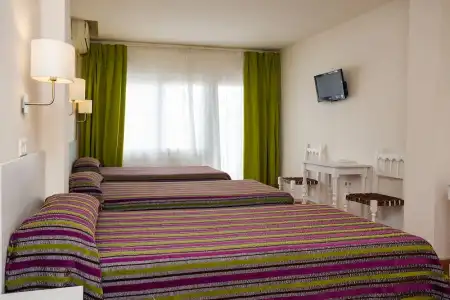 Sol y Miel Hostal - 101