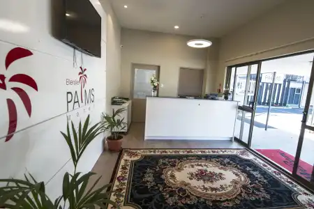 Ellerslie Palms Motel - 1