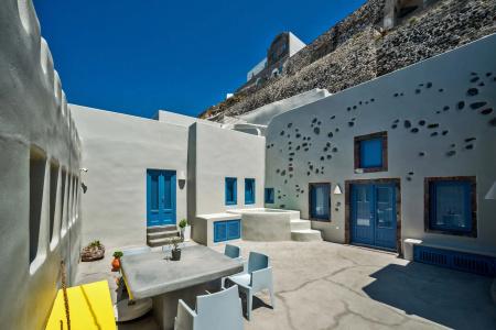 Luna Santorini Suites - 17