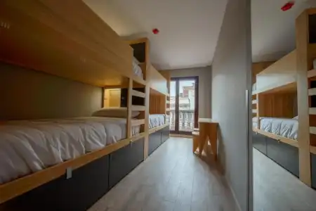 Yeah Barcelona Hostel - 22