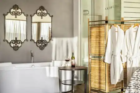 Ansen Suites - 101