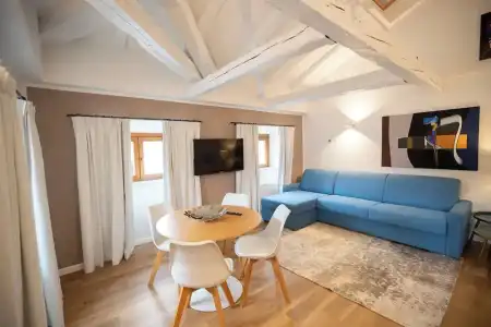 Vis a Vis Apartments - 57