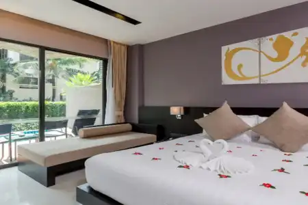The Charm Resort Phuket - 9