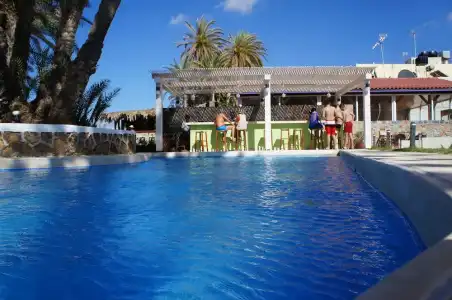 Zeuss Palm Beach - 20