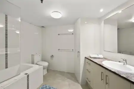 Gemini Court Holiday Apartments - 151