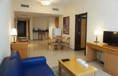 Golden Tulip Sharjah Apartments - 39