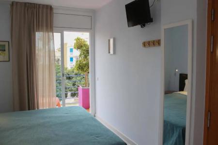 Alexandra Sitges - 59