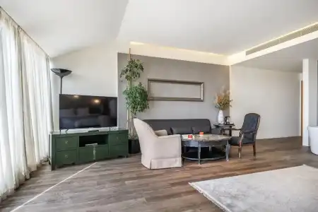 Ansen Suites - 103